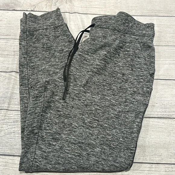 🍋Women’s Lululemon Ready to Rulu Fleece jogger size 10🍋 - Picture 3 of 16